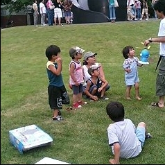 右端が部長
